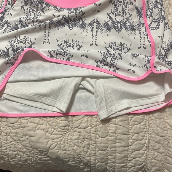 Annika Ladies Skort size Medium Cutter & Buck NWT - Picture 7 of 8